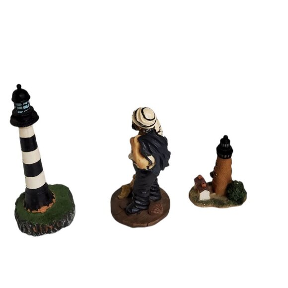 vintage mayrich company set of 3 resin 2 lighthouse's and 1 sailor various sizes - Picture 3 of 4